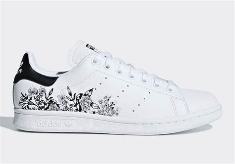 adidas witte sneakers met bloemen 